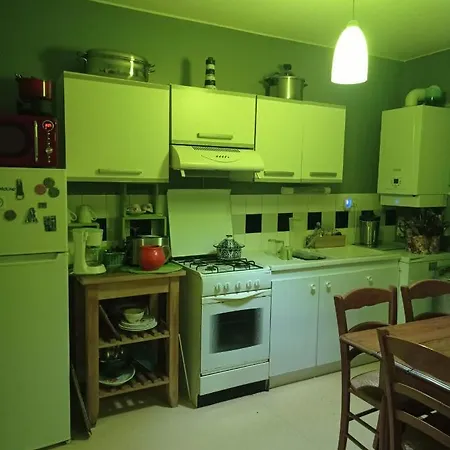 Maison Terrasse Gare/autoroute Holiday home